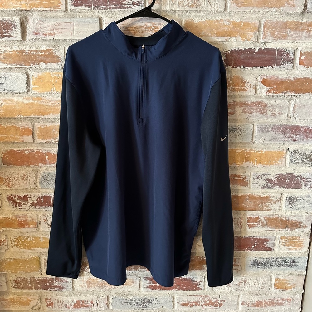 Men’s Nike 1/2 Zip Jacket.